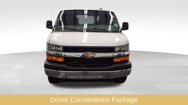 Used 2025 Chevrolet Express 3500 Extended w/ Driver Convenience Package image 2