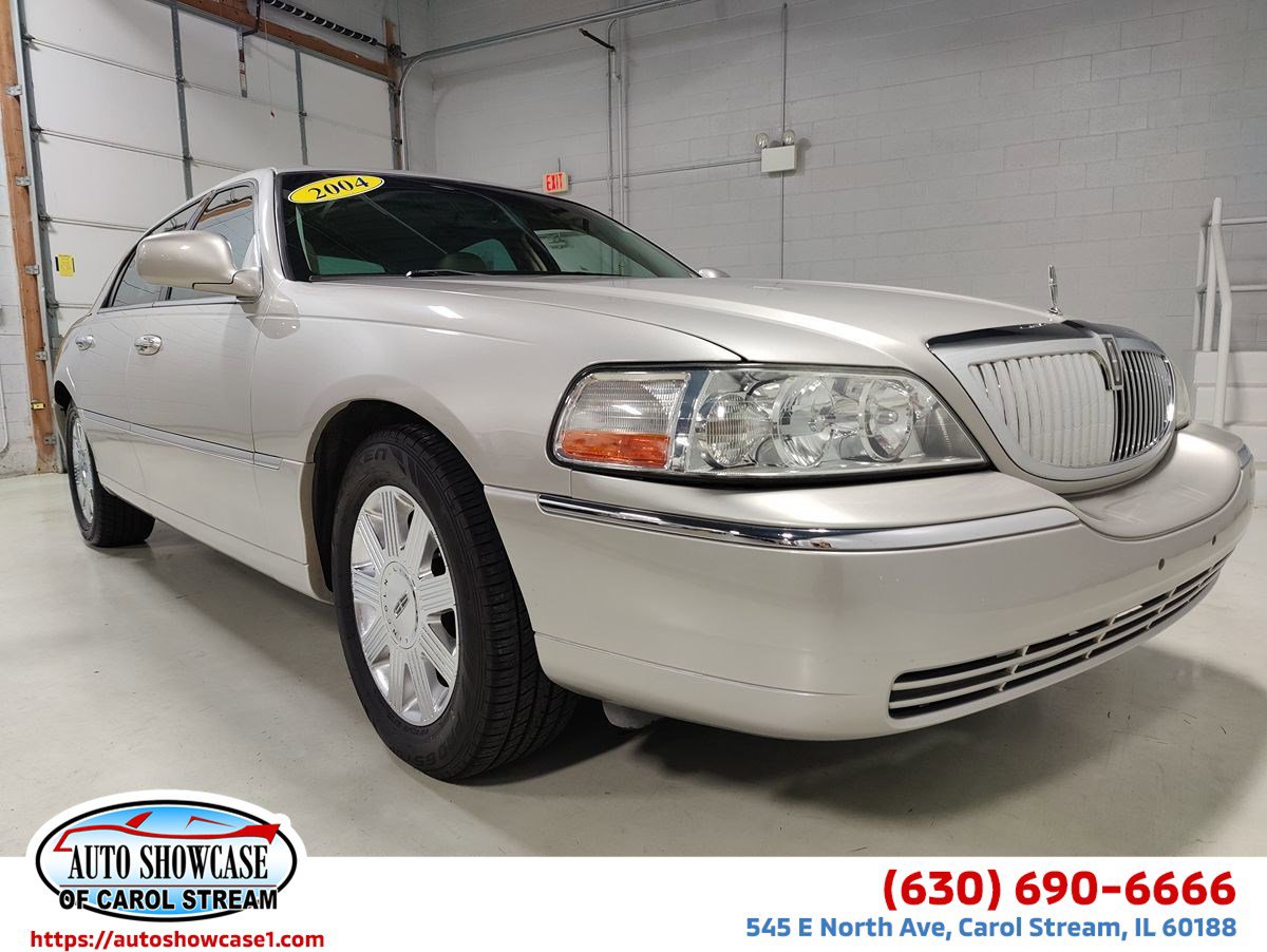 Used 2004 Lincoln Town Car Ultimate