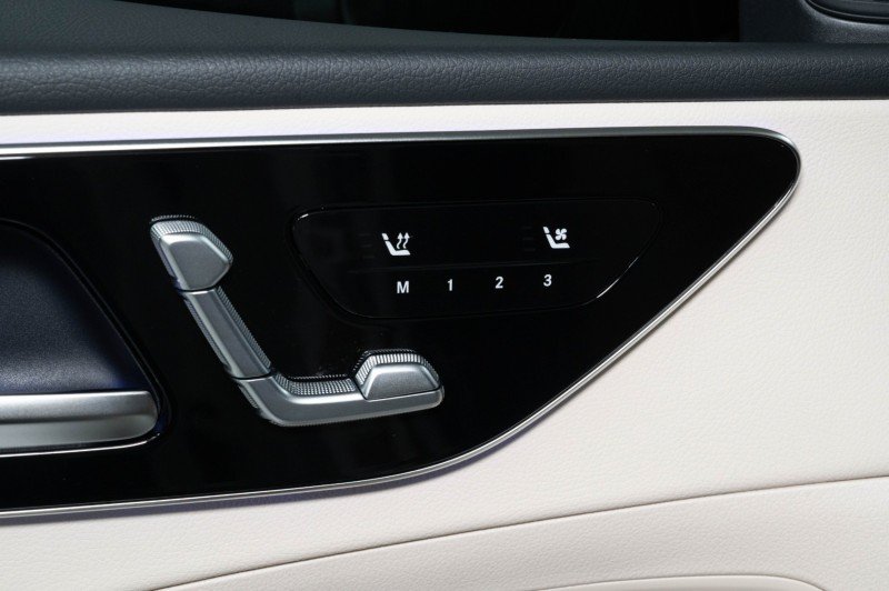 New 2026 Mercedes-Benz C 300 Sedan image 23