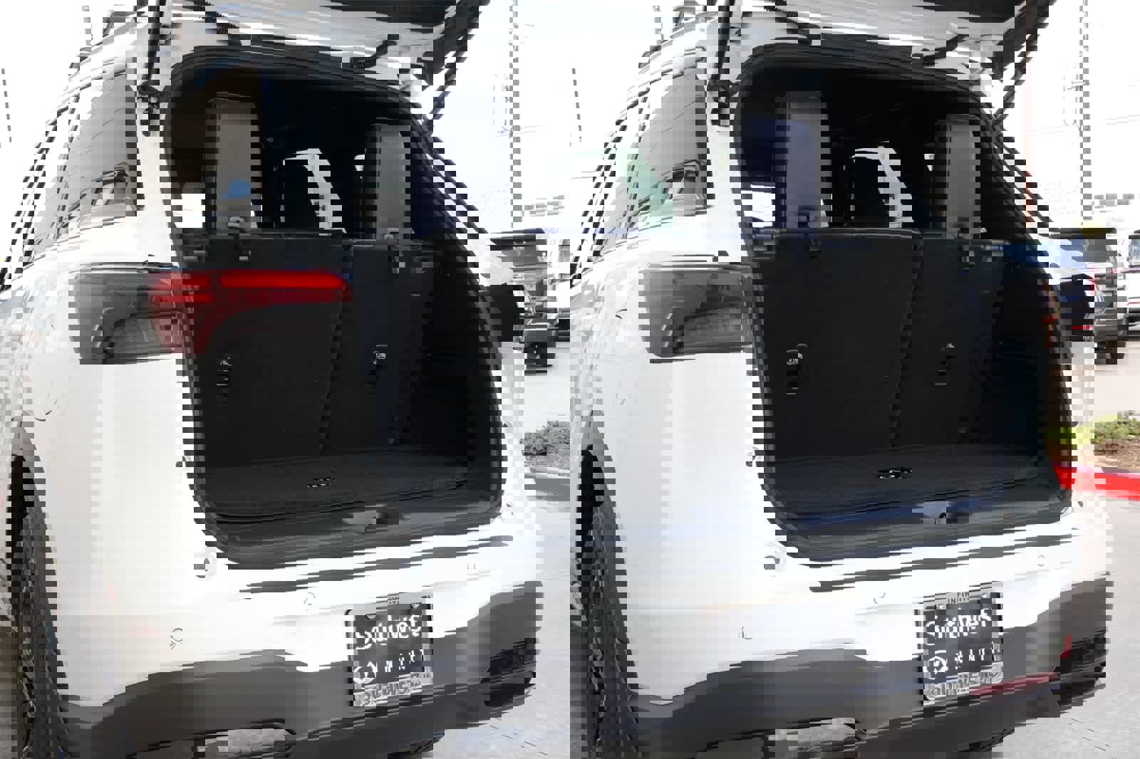 New 2026 INFINITI QX60 Sport image 21