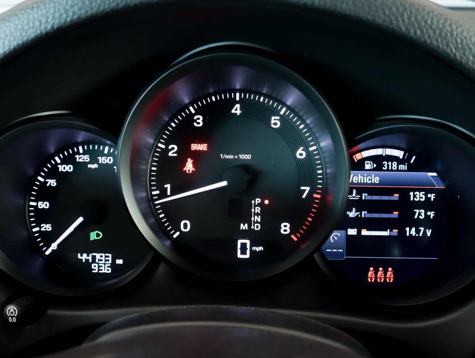 Certified 2023 Porsche Macan image 14