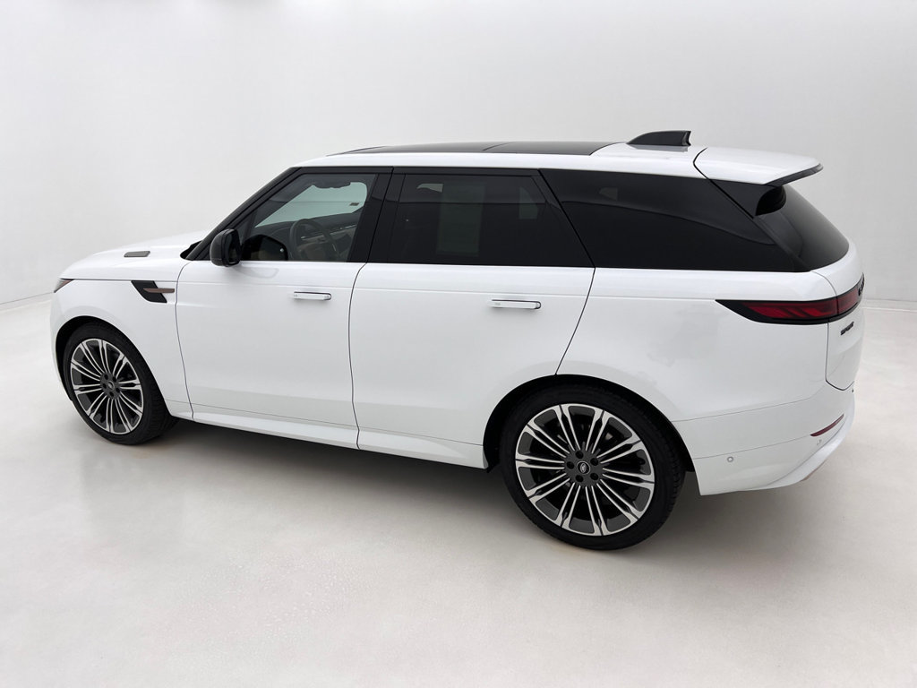 Used 2024 Land Rover Range Rover Sport Dynamic SE AWD/4WD image 10