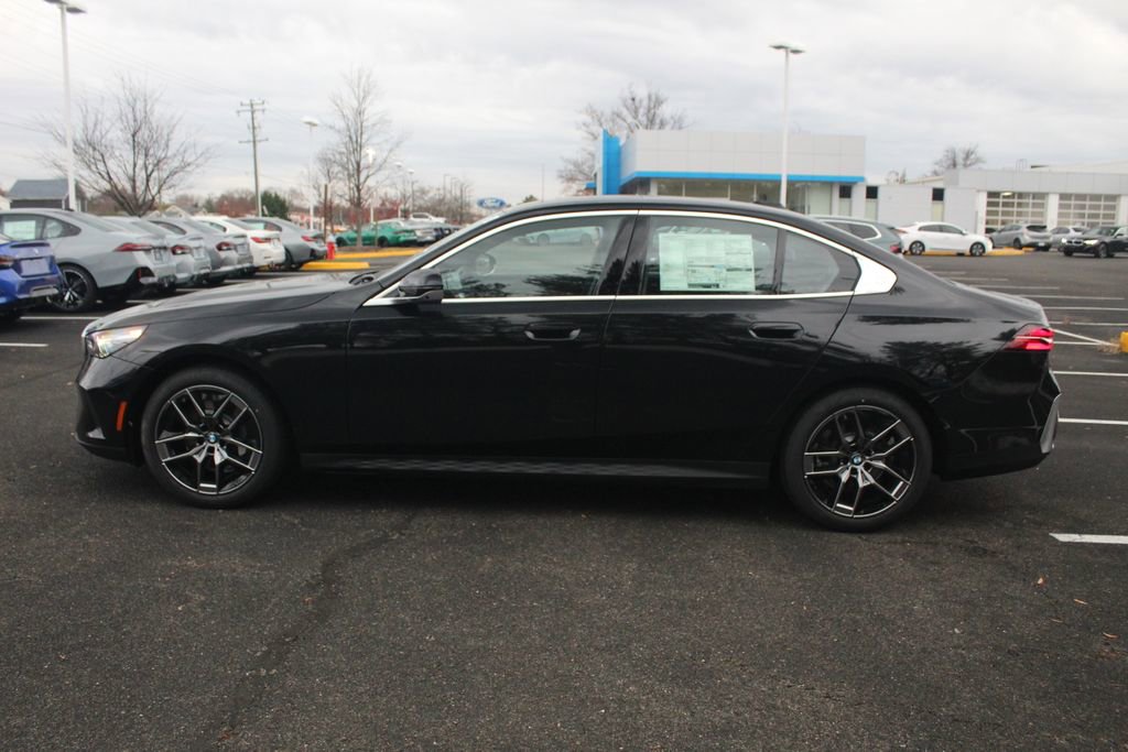 Used 2026 BMW 530i xDrive w/ Premium Package AWD/4WD image 5