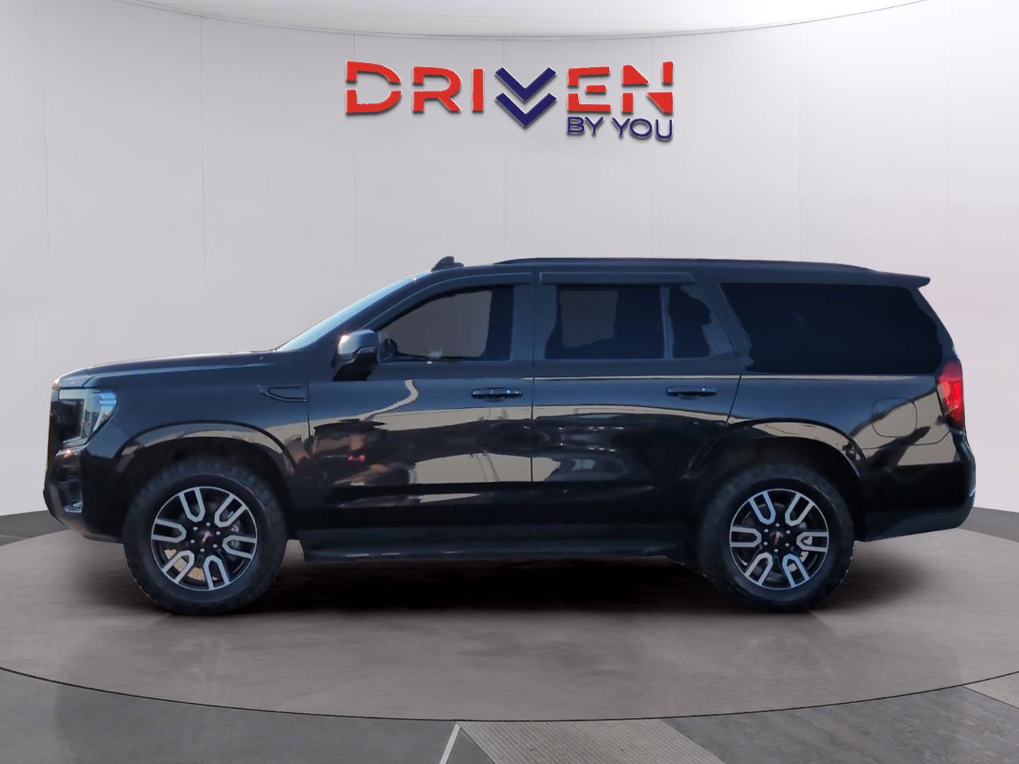 Used 2023 GMC Yukon AT4 w/ Max Trailering Package AWD/4WD image 2