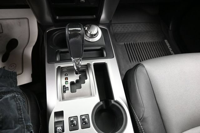 Used 2019 Toyota 4Runner SR5 Premium AWD/4WD image 11