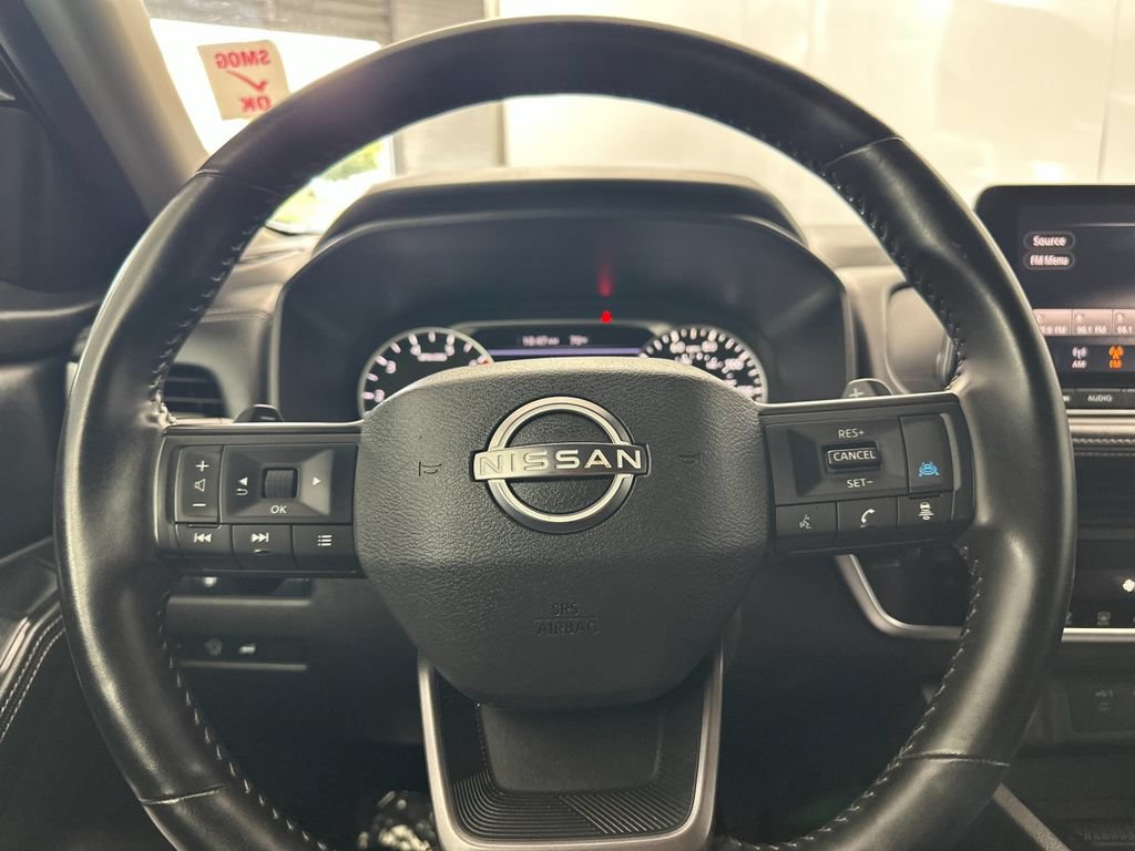 Used 2025 Nissan Rogue SV FWD image 22
