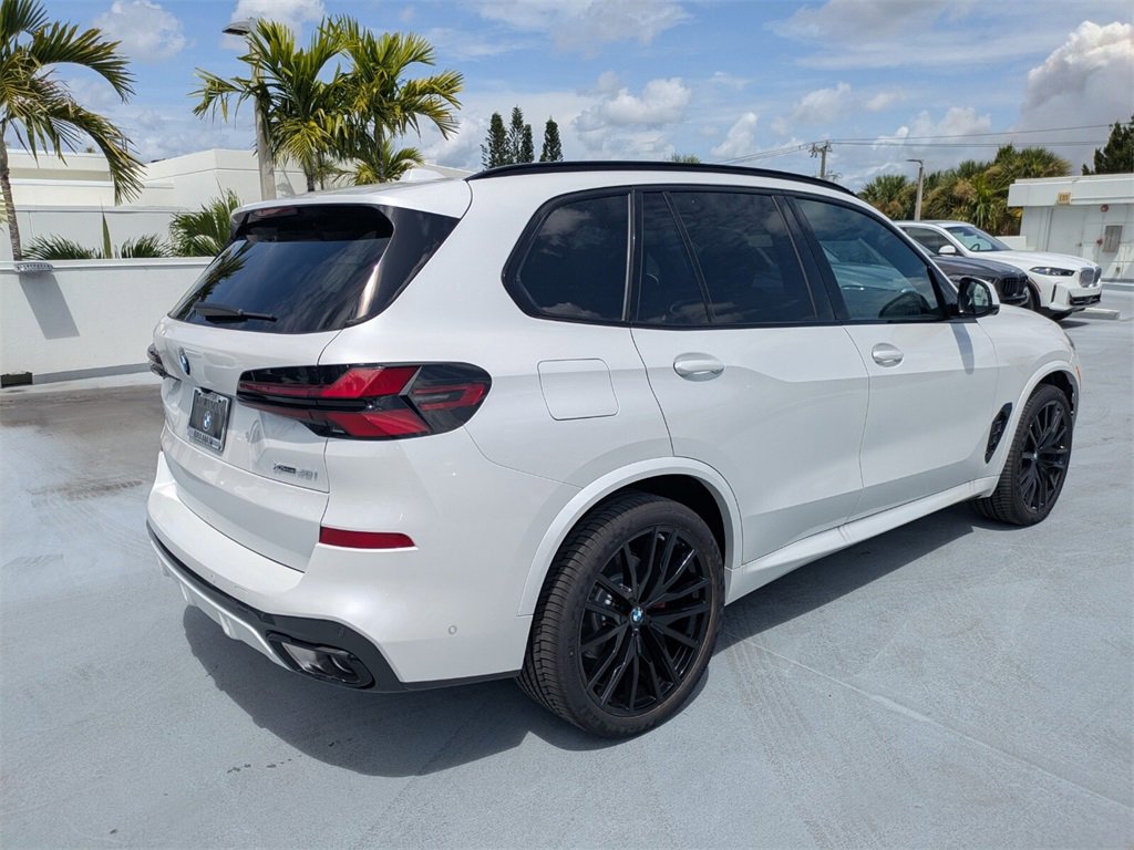 New 2026 BMW X5 xDrive40i w/ Executive Package image 4