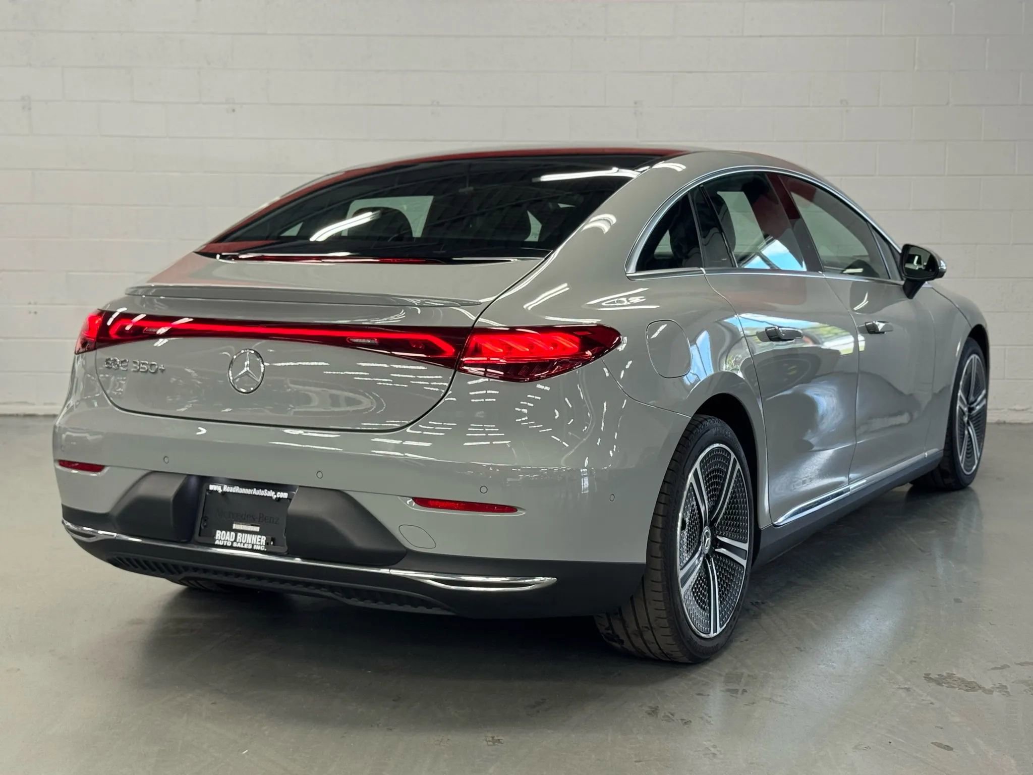 Used 2023 Mercedes-Benz EQE 350+ Sedan image 5