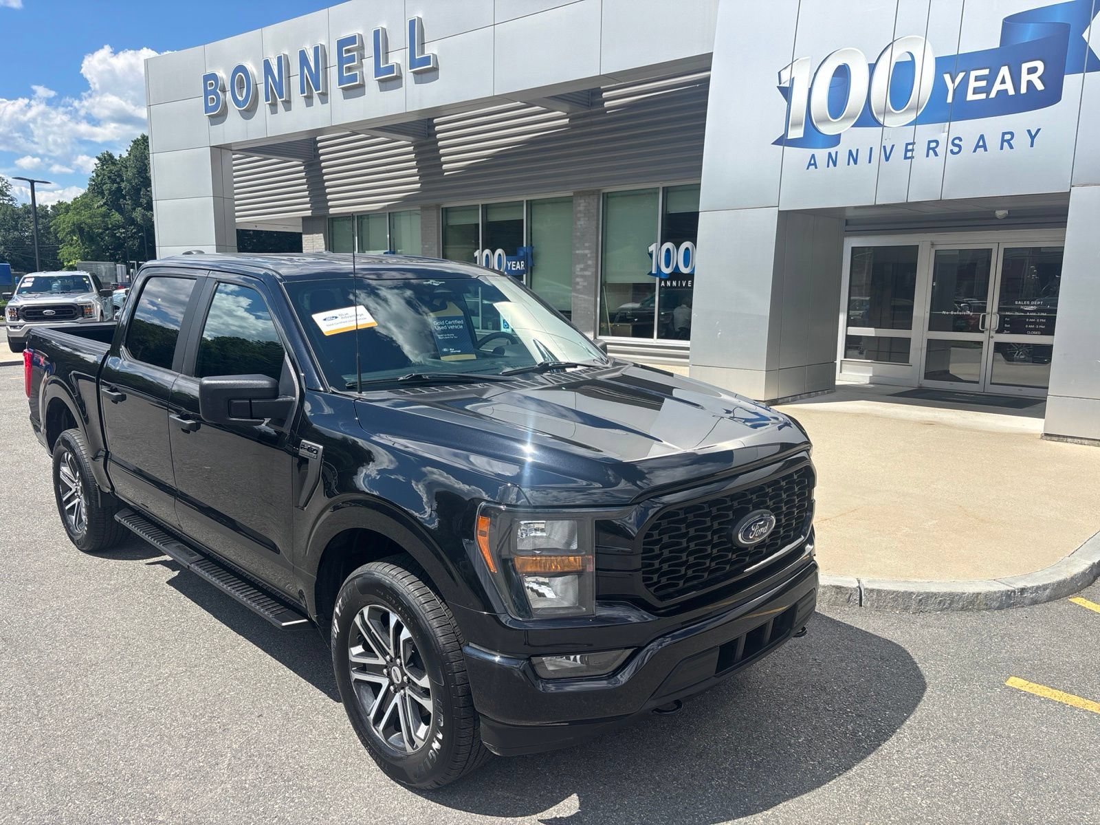 Certified 2023 Ford F150 XL w/ STX Appearance Package AWD/4WD image 1