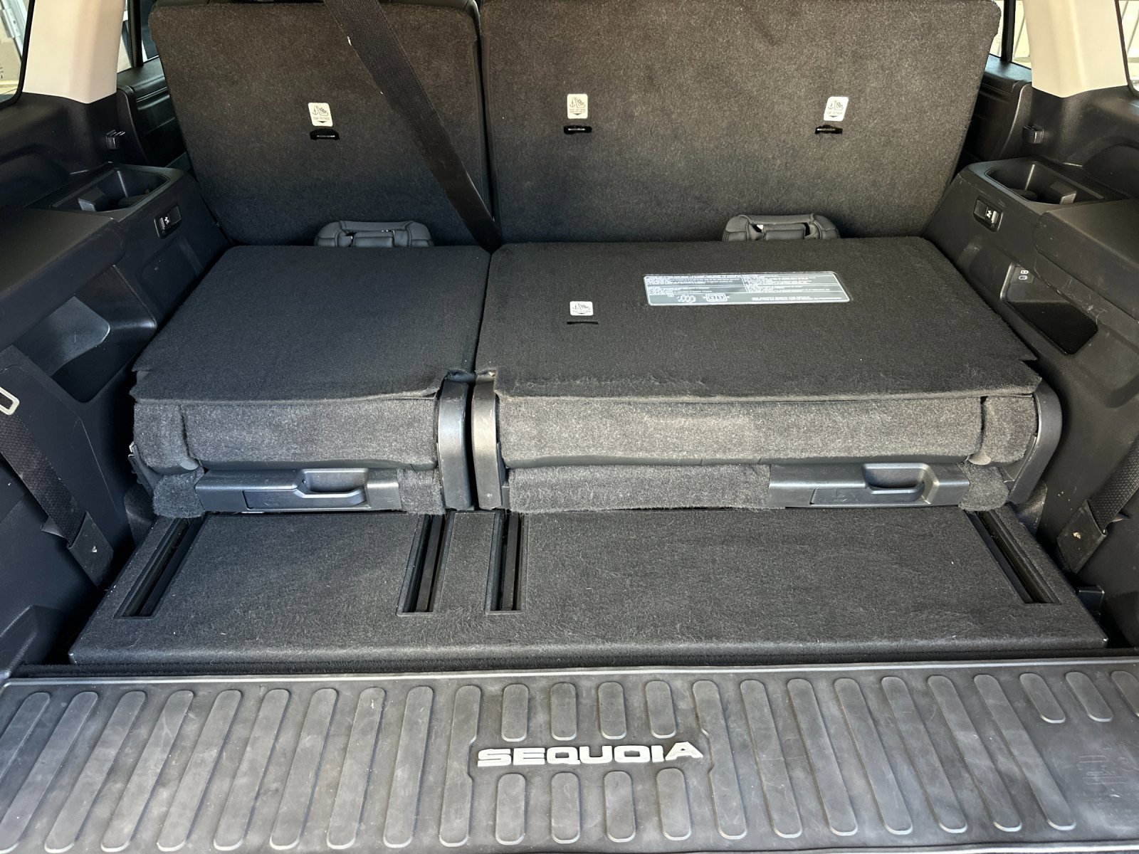Used 2023 Toyota Sequoia SR5 image 15