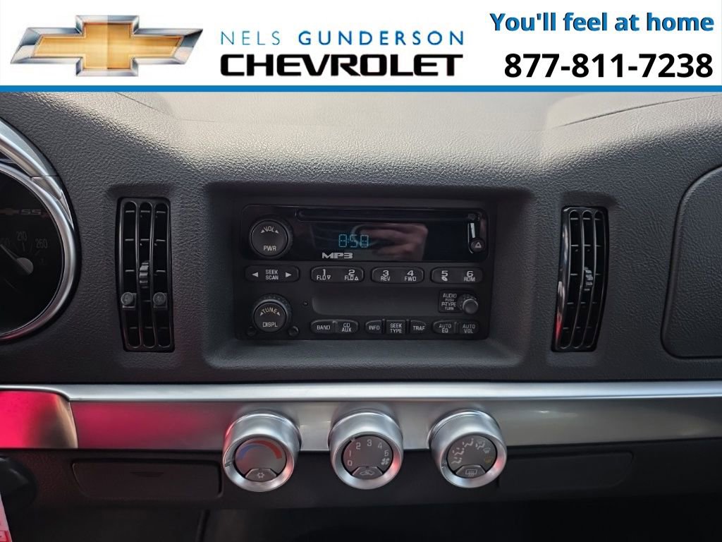 Used 2006 Chevrolet SSR image 14