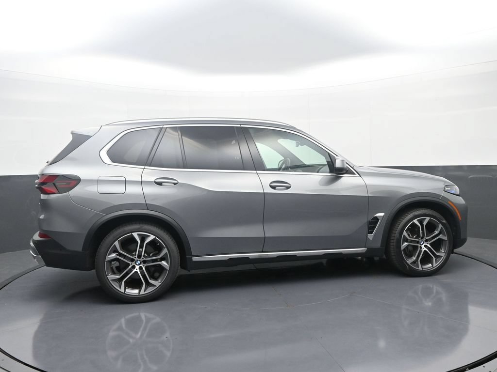 New 2026 BMW X5 xDrive40i AWD/4WD image 8