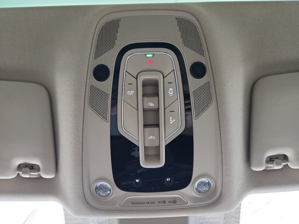 Used 2023 Audi Q5 2.0T Premium w/ Convenience Package image 31