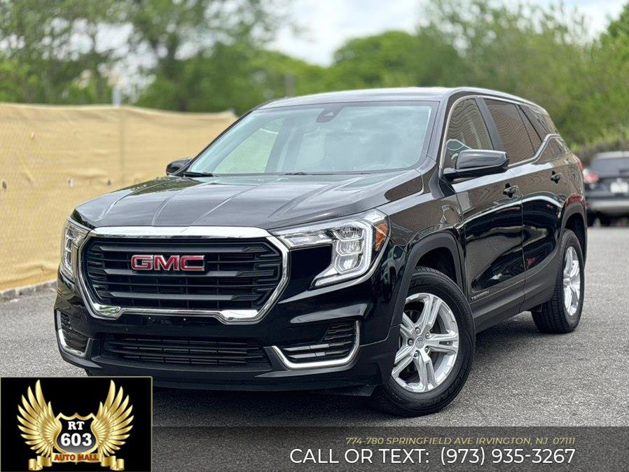 Used 2024 GMC Terrain SLE AWD/4WD image 1