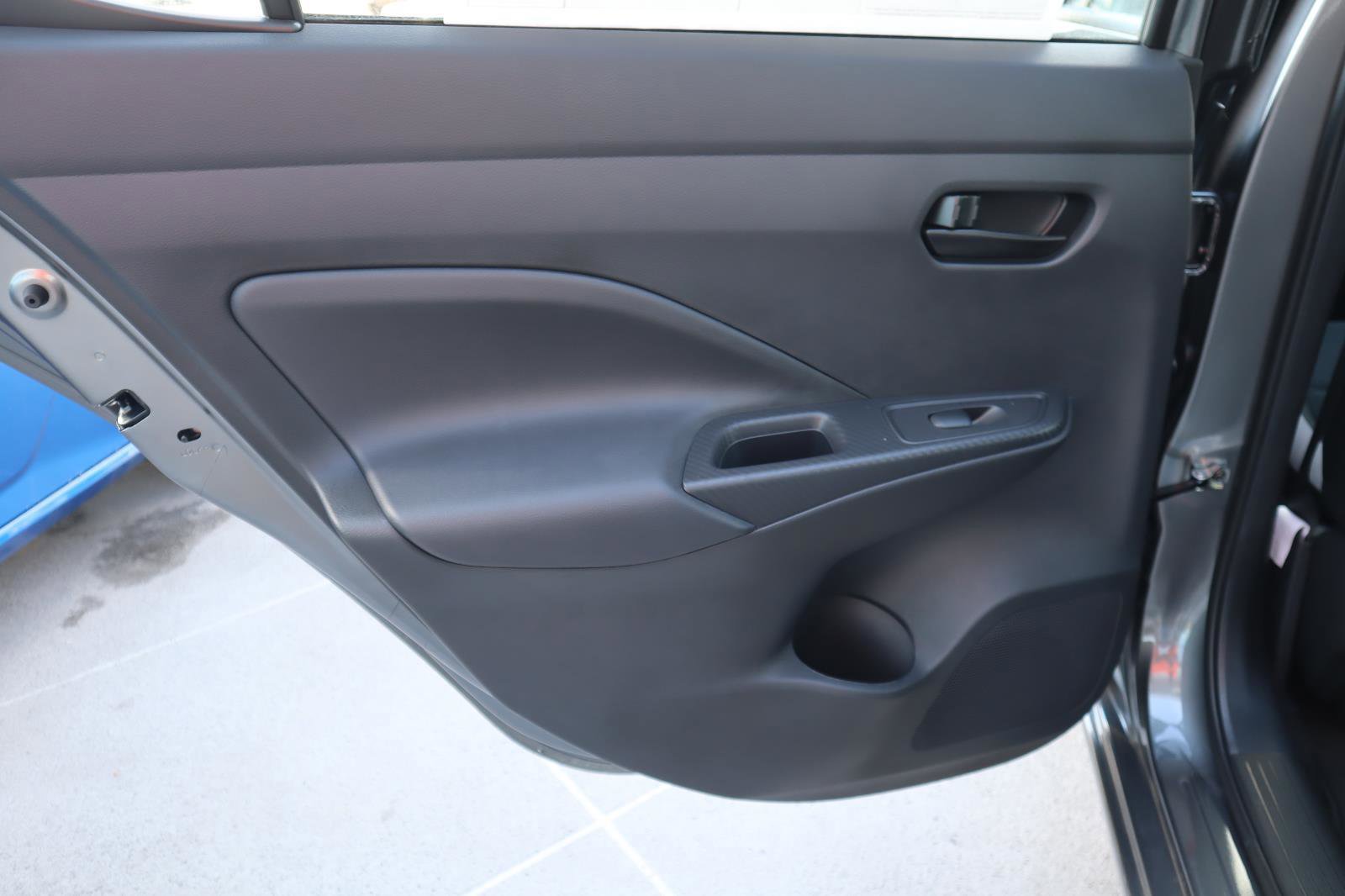 Used 2025 Nissan Versa S w/ Trunk Package image 27