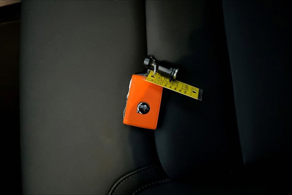 Used 2025 Volvo XC90 B6 Plus image 9