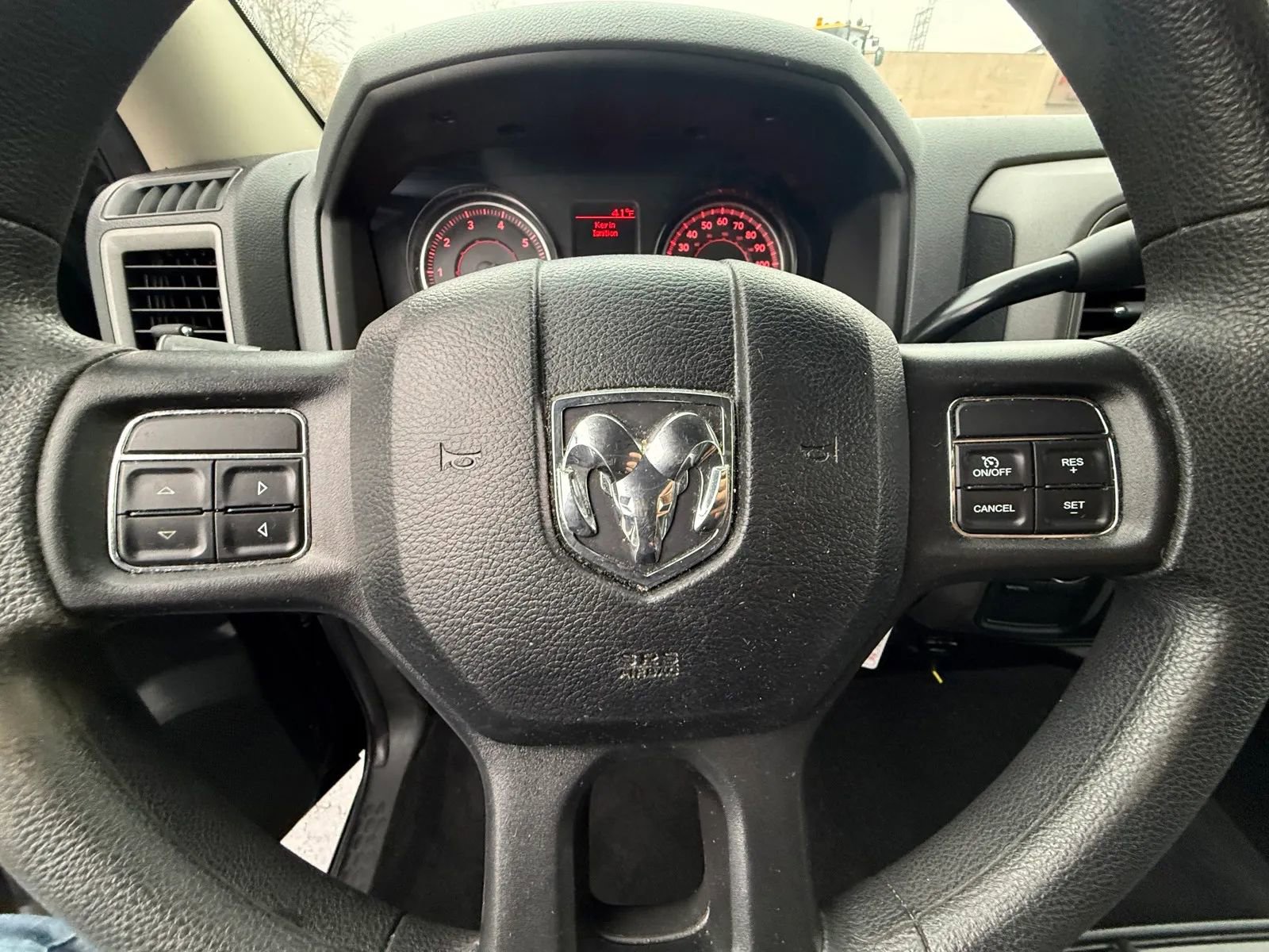 Used 2018 RAM 1500 SLT image 18