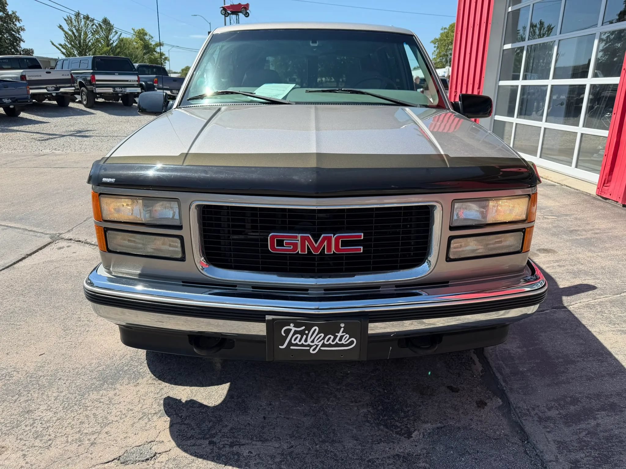 Used 1999 GMC Yukon 4WD 4-Door w/ Marketing Opt Pkg 5 image 3