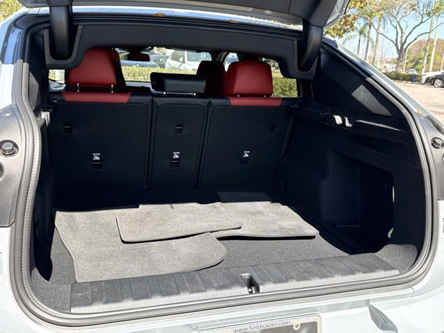 Used 2025 BMW X2 xDrive28i w/ Technology Package image 11