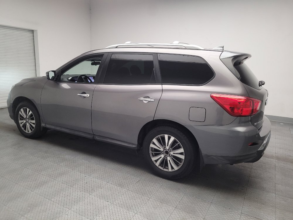 Used 2019 Nissan Pathfinder S FWD image 3