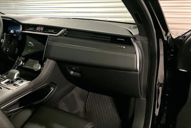 Certified 2024 Jaguar F-PACE R-Dynamic S AWD/4WD image 25