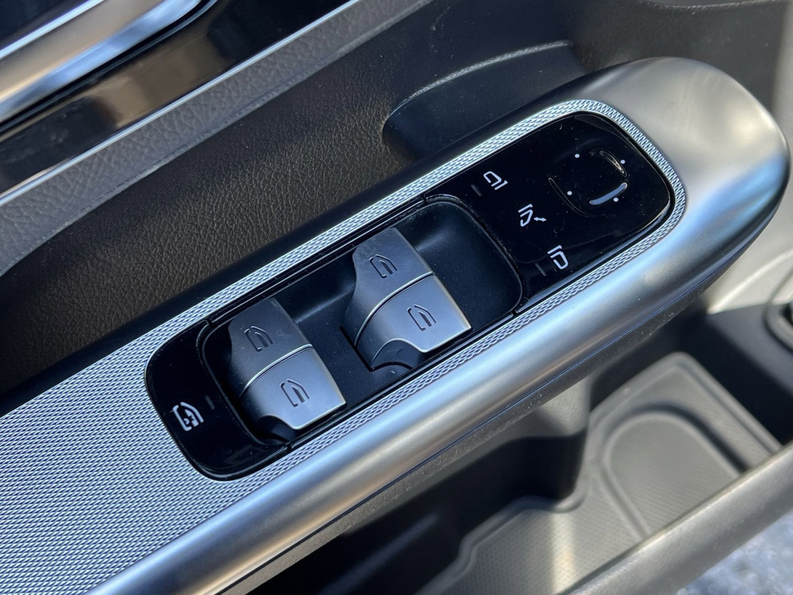 New 2026 Mercedes-Benz GLC 300 4MATIC image 13