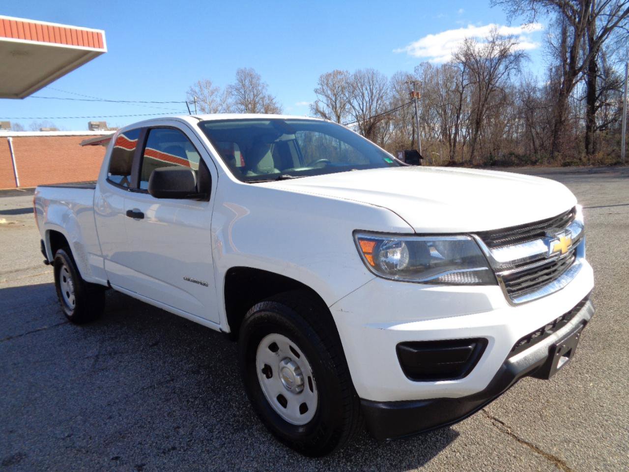 Used 2015 Chevrolet Colorado W/T RWD image 3