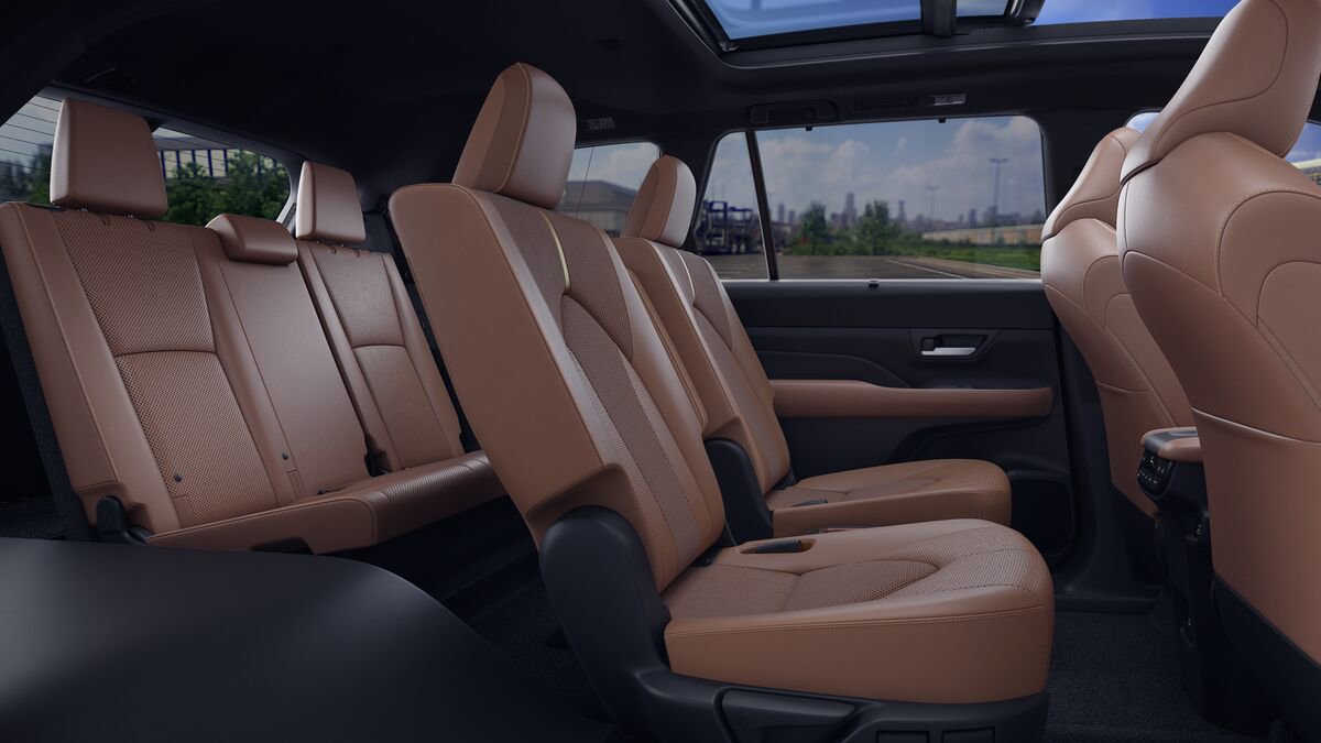 New 2026 Toyota Grand Highlander AWD Hybrid image 21