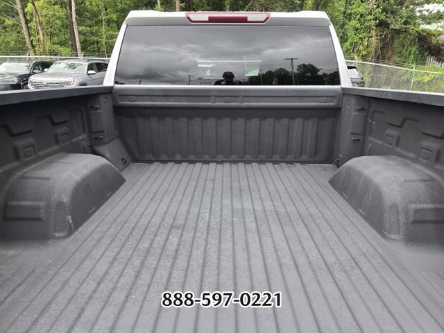 Used 2022 GMC Sierra 1500 SLE w/ X31 Off-Road Package AWD/4WD image 17