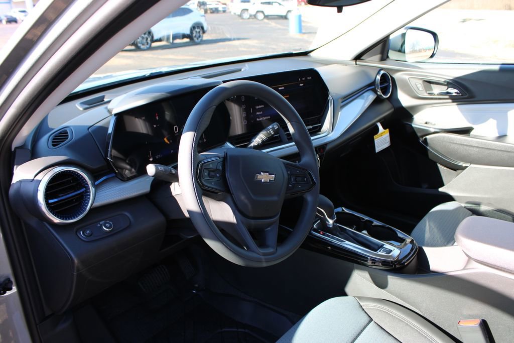 New 2026 Chevrolet Trax LT image 21