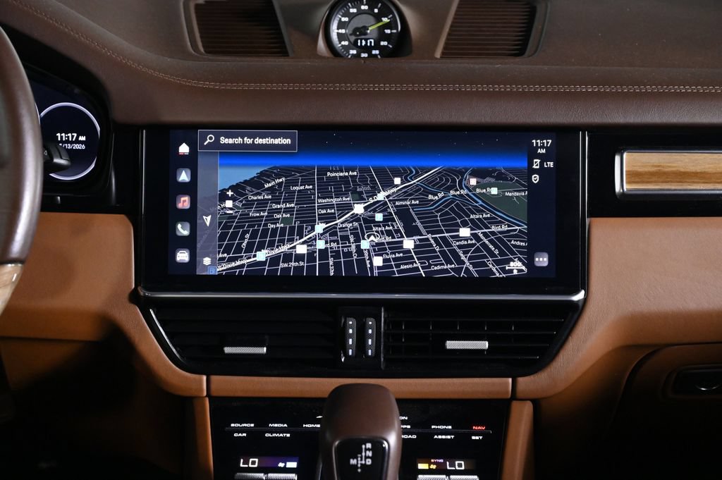 Certified 2023 Porsche Cayenne Turbo S AWD/4WD image 15