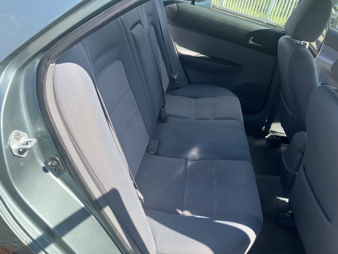 Used 2004 MAZDA MAZDA6 i FWD image 28