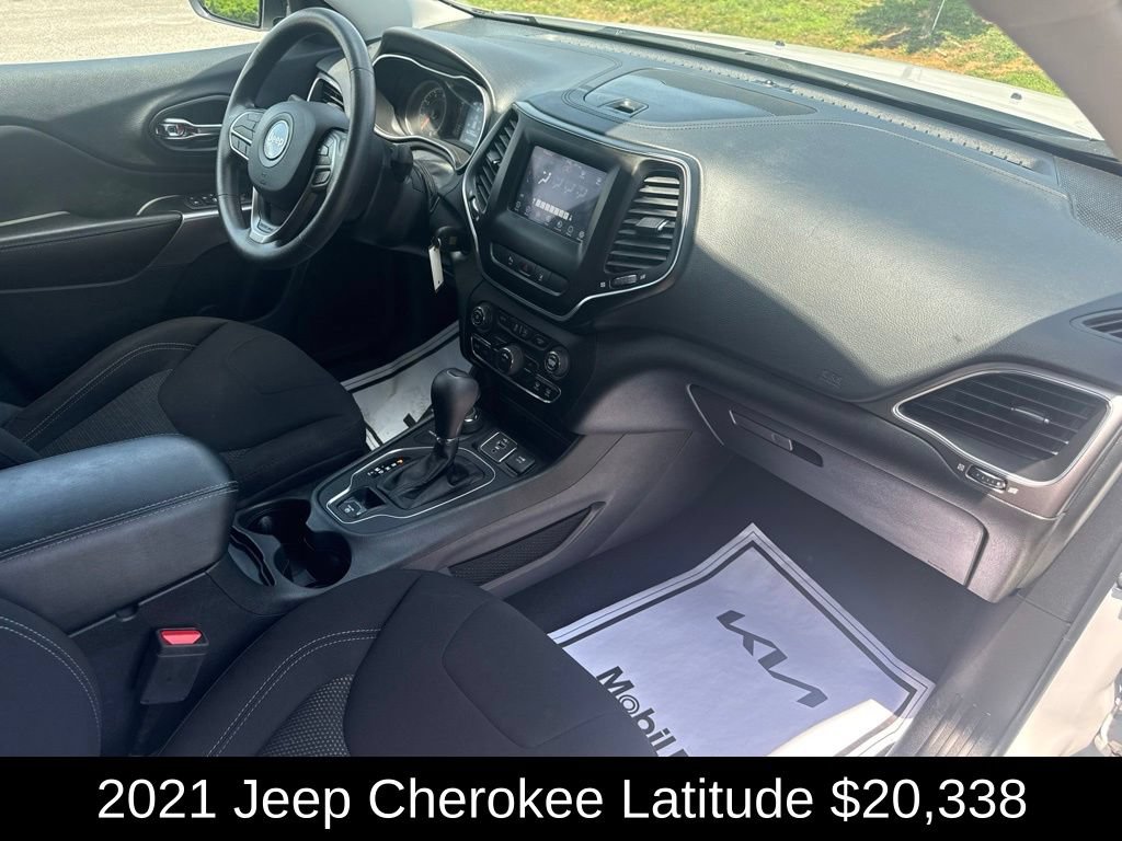 Used 2021 Jeep Cherokee Latitude w/ Mobile Office Group AWD/4WD image 16