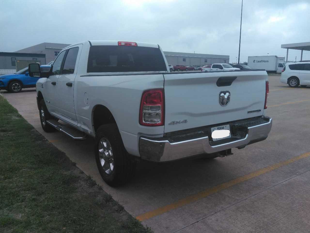Used 2024 RAM 2500 Big Horn AWD/4WD image 3