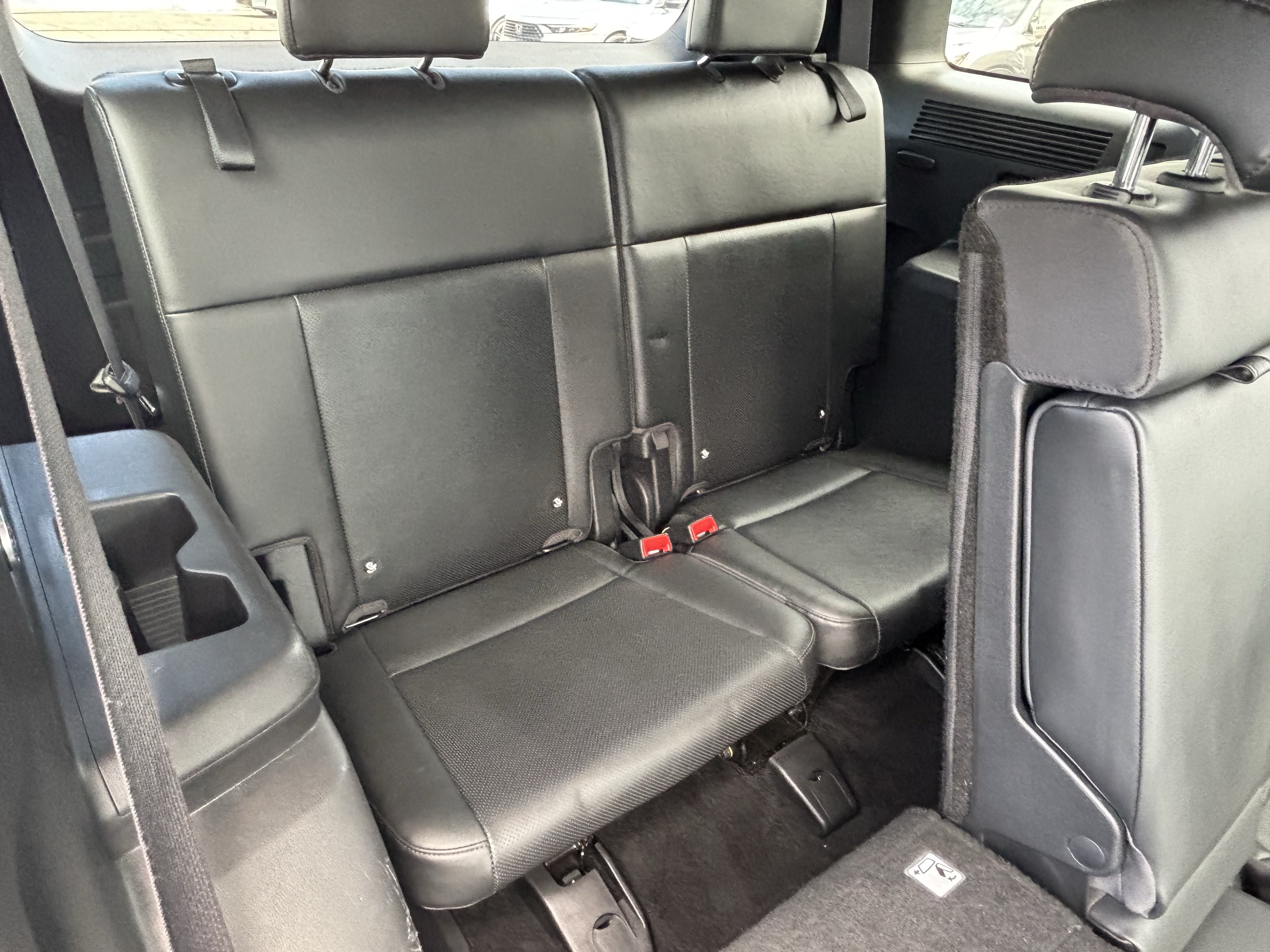 Used 2025 Hyundai Santa Fe SEL FWD image 12