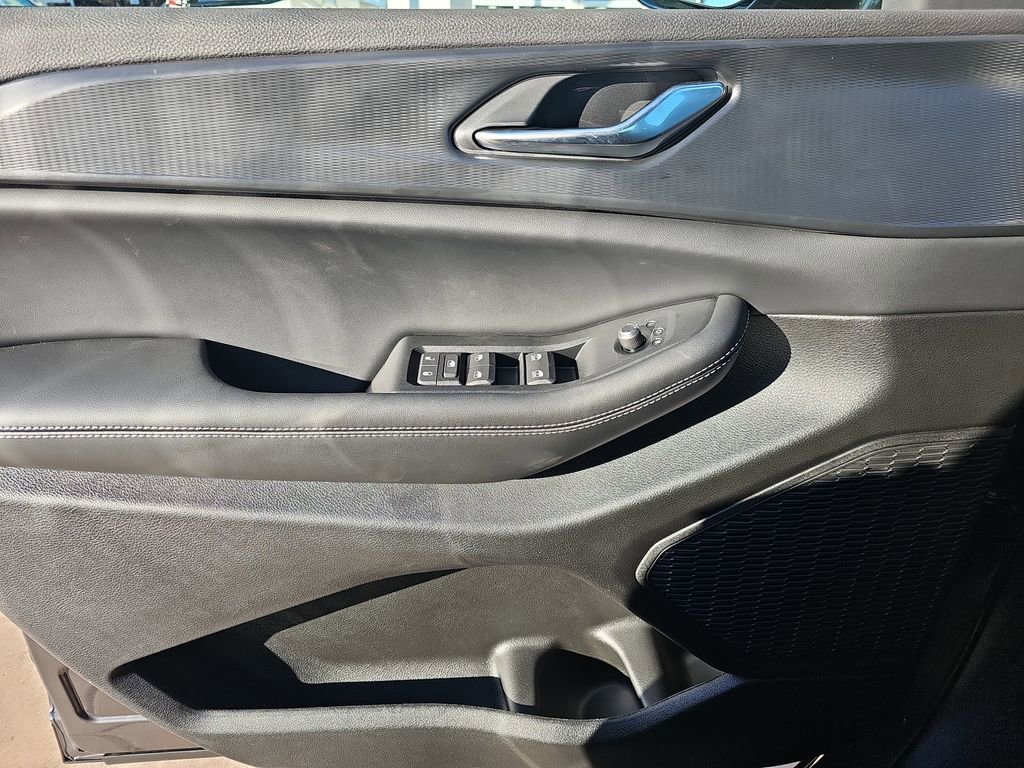 New 2025 Jeep Grand Cherokee Altitude image 27