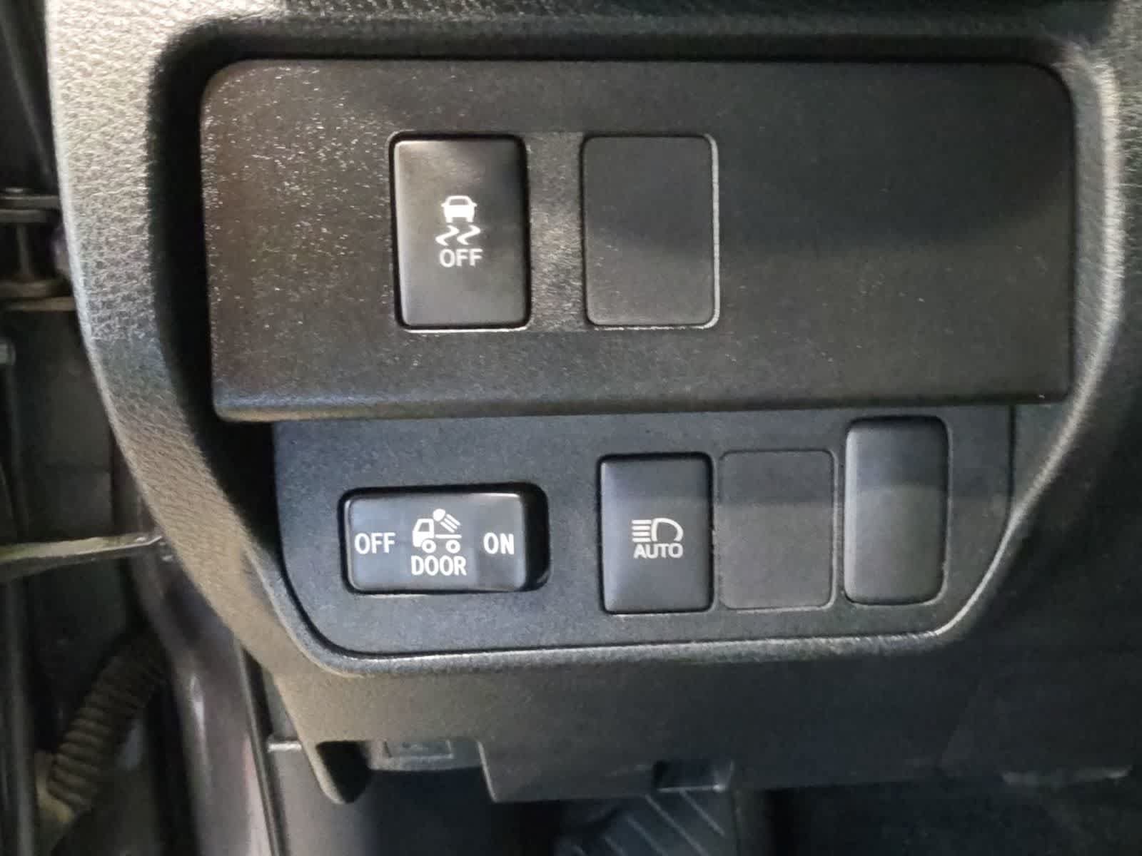 Used 2020 Toyota Tacoma 4x4 Double Cab image 17