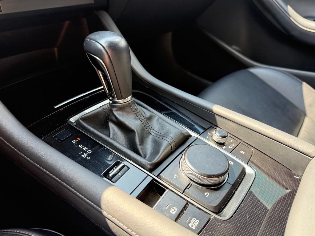 Used 2019 MAZDA MAZDA3 Hatchback FWD image 19