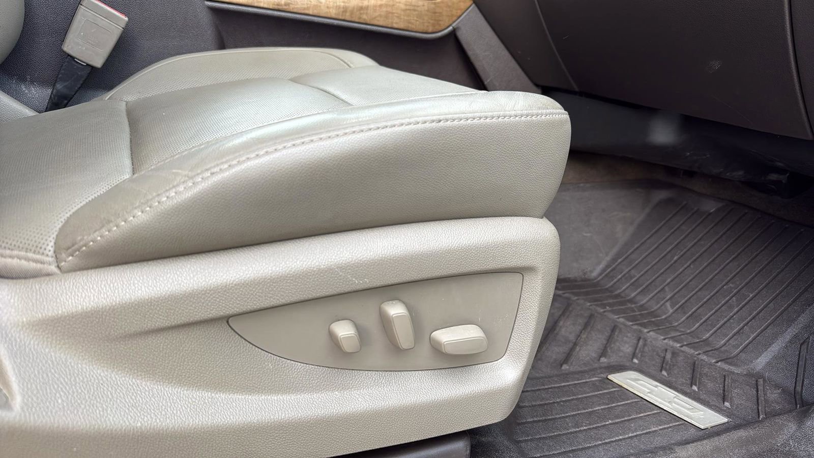 Used 2017 Chevrolet Silverado 1500 LTZ w/ Texas Edition image 22