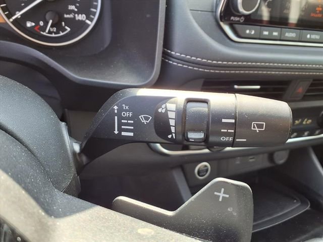 Used 2023 Nissan Rogue SV w/ SV Premium B Package FWD image 12
