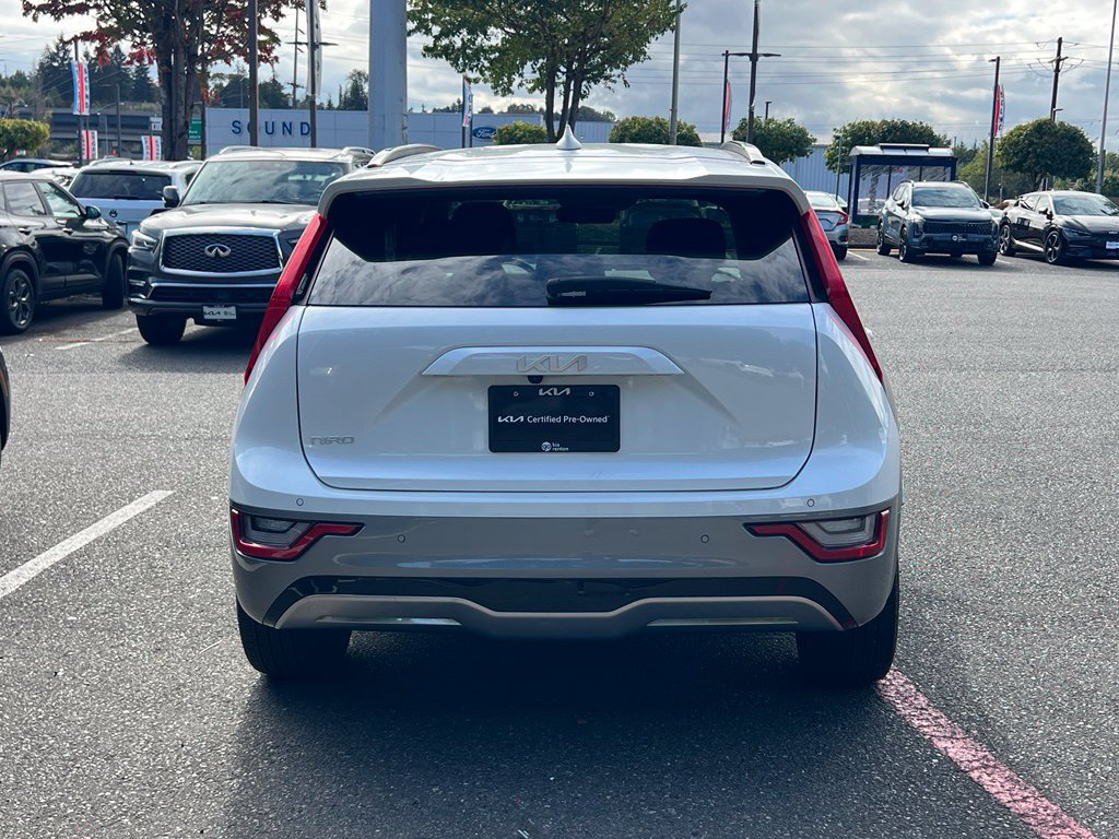 Certified 2023 Kia Niro Wave FWD image 8
