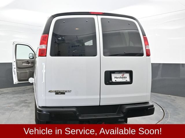 Used 2024 Chevrolet Express 3500 LS RWD image 45