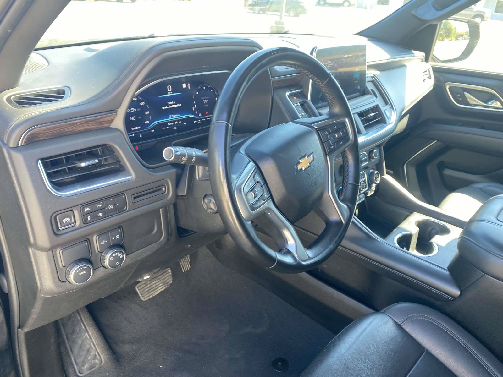 Used 2023 Chevrolet Tahoe LT w/ Luxury Package RWD image 17