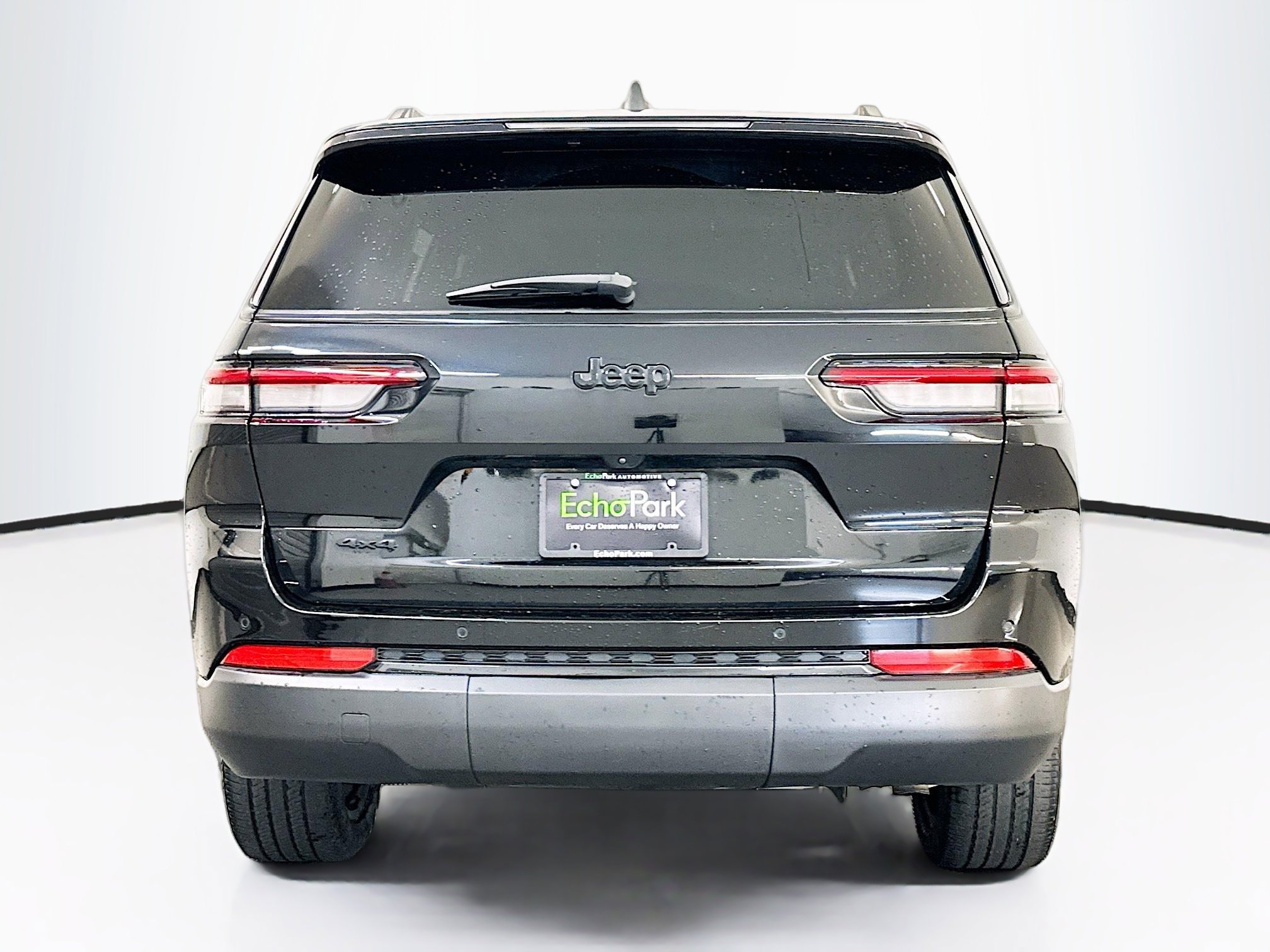 Used 2023 Jeep Grand Cherokee L Laredo image 7