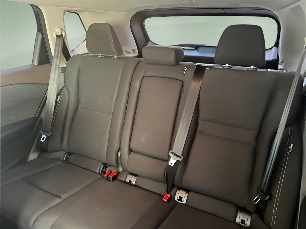 Used 2023 Nissan Rogue S image 11