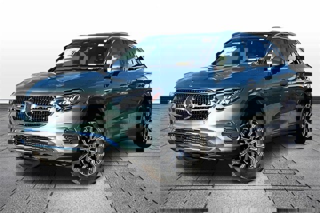 New 2026 Mercedes-Benz GLC 300 4MATIC image 2