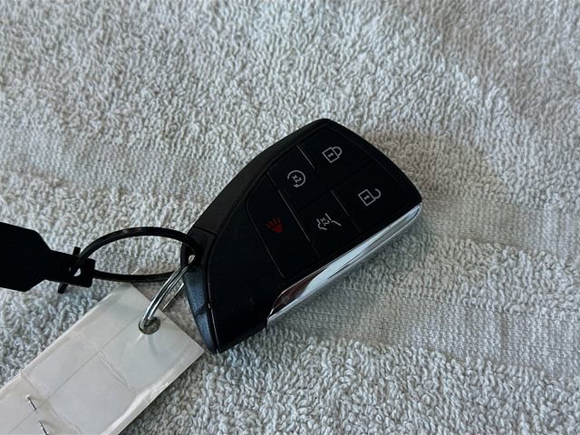 Used 2025 Chevrolet Equinox ACTIV image 26