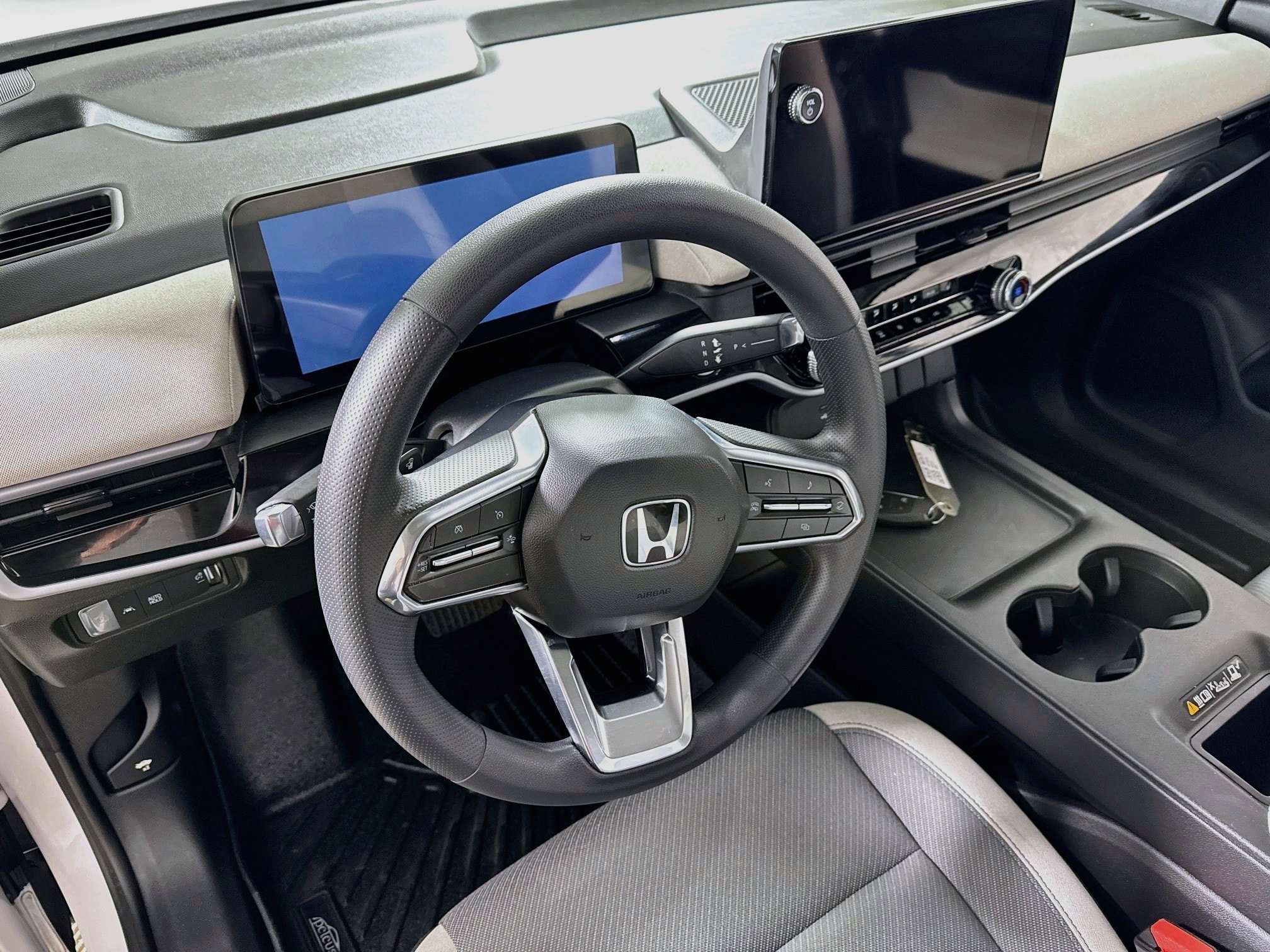 Used 2025 Honda Prologue EX image 12