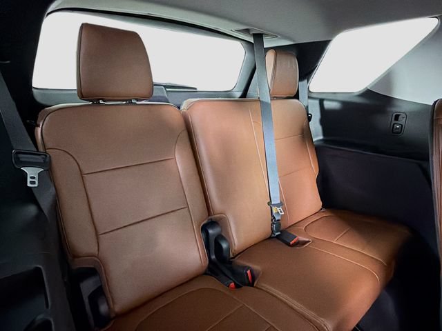 Used 2019 Chevrolet Traverse High Country AWD/4WD image 30
