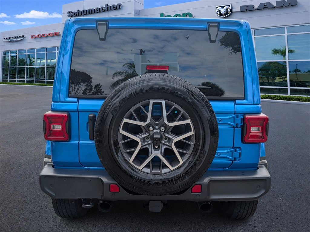 Certified 2024 Jeep Wrangler Sahara w/ Technology Group image 6